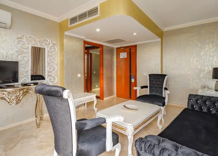 Sunrise Queen Luxury منتجع