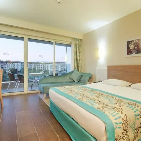 Курортний комплекс Sunrise Queen Luxury Сіде