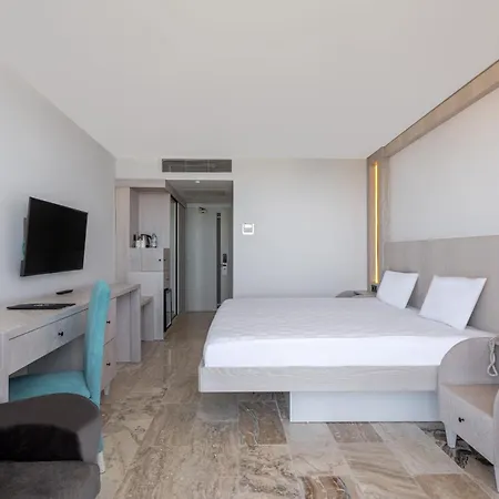 Курортний комплекс Sunrise Queen Luxury 5*