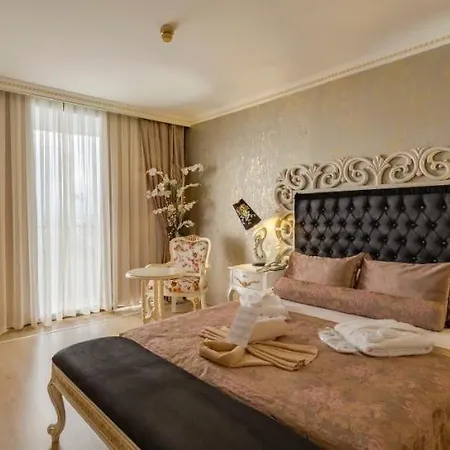 Курортний комплекс Sunrise Queen Luxury