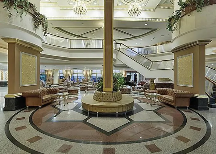 Resort Sunrise Queen Luxury Side