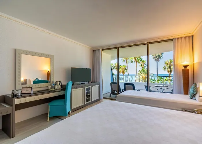 Sunrise Queen Luxury 5* Side