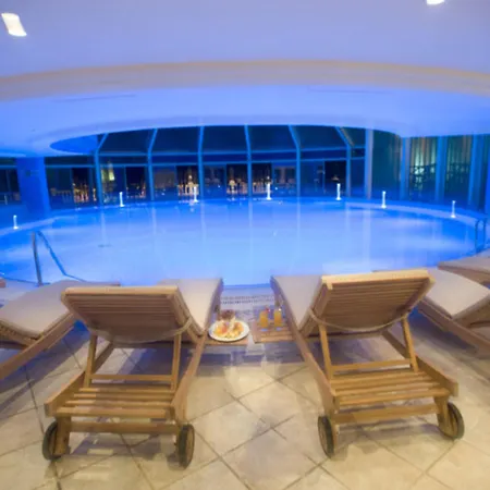 Sunrise Queen Luxury 度假村 5*