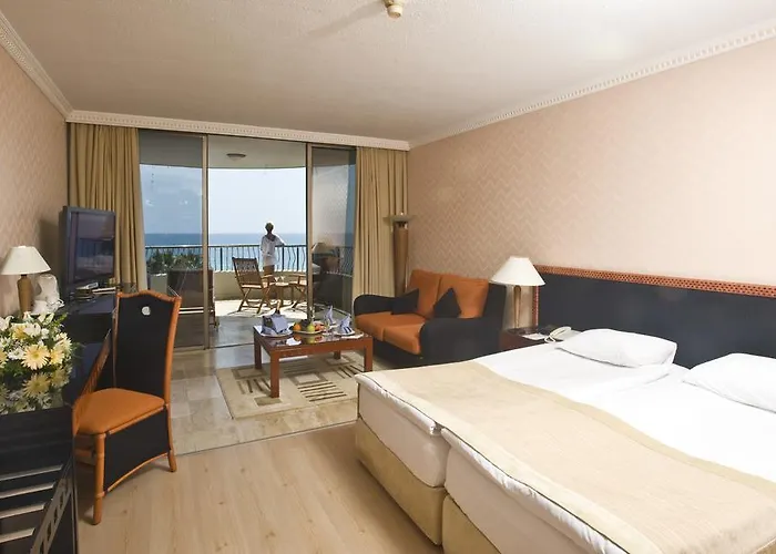 Feriested Sunrise Queen Luxury Side